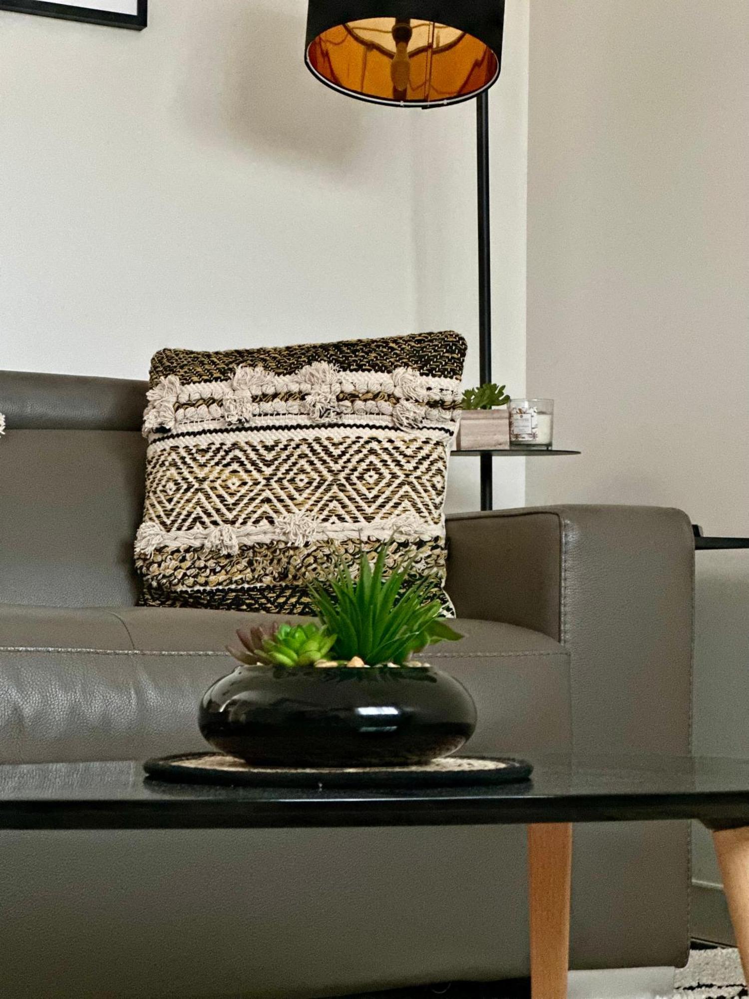 Apartment Chic A
