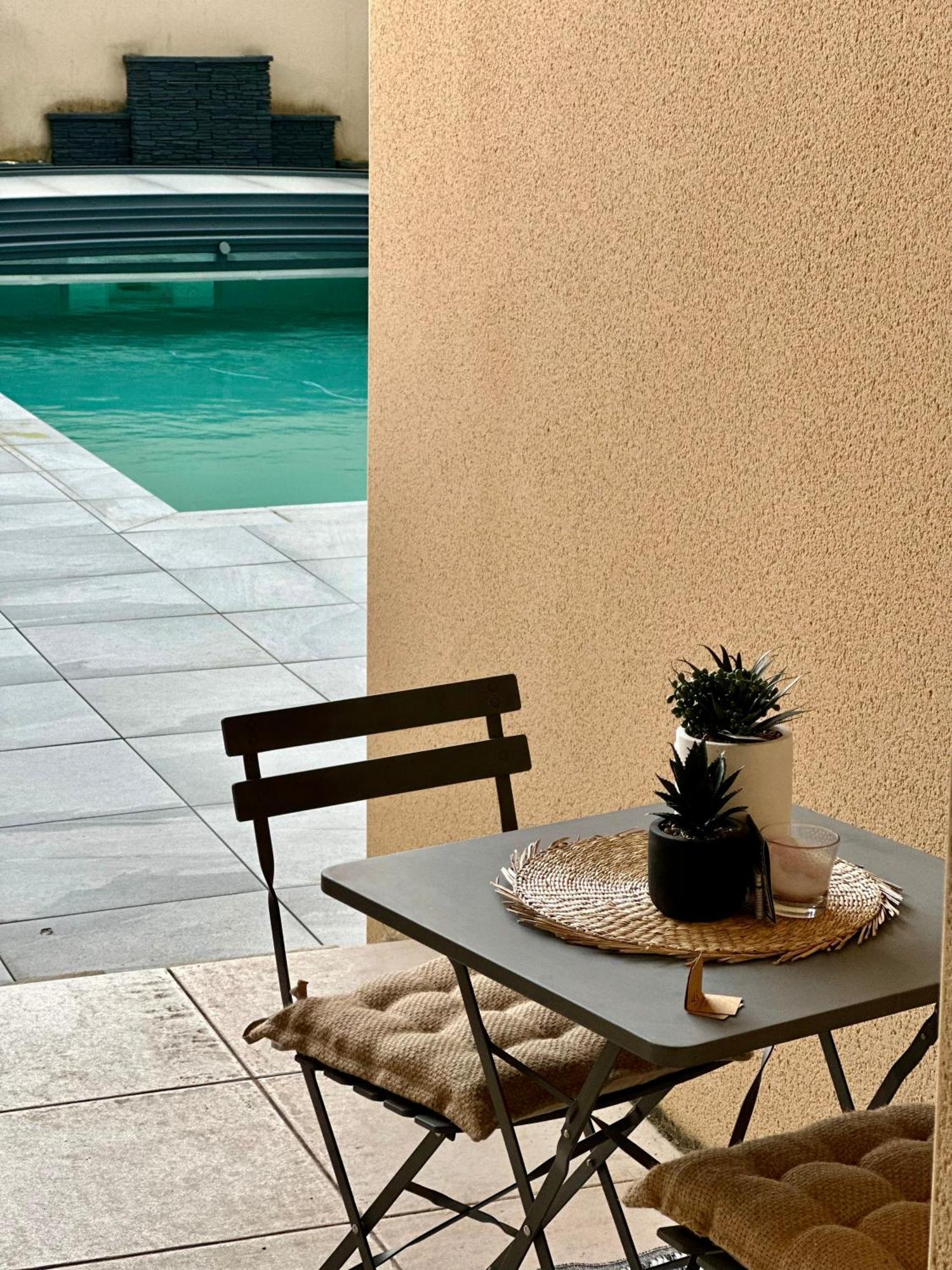 Chic A Apartment